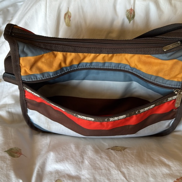 13”by 8” multi color LeSportac Purse - Picture 3 of 8